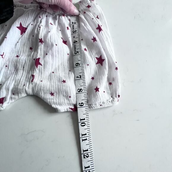 Louis Louise white muslin drop crotch shorts with red stars Unisex 12 months - Picture 5 of 8